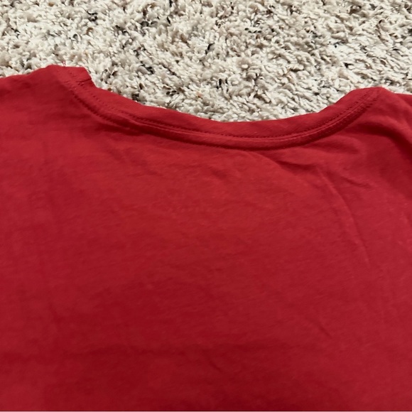 Guess Sequin Logo Triangle Red Baby Tee Women’s Size Medium T-Shirt Y2K - Picture 8 of 14